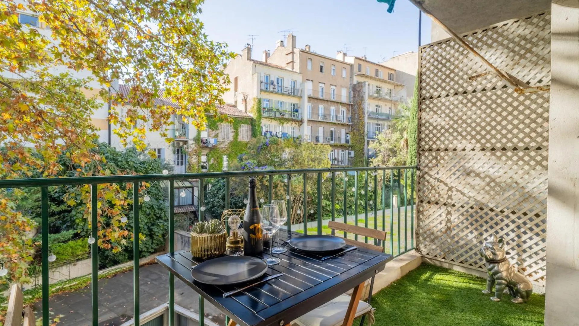 Le Carre D'Or Mermoz Marseille